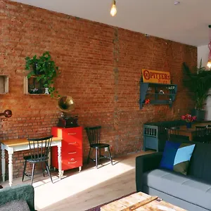 https://130sqm-appartment-with-20sqm-terras-and-free-parking.brusselshotelsbook.com